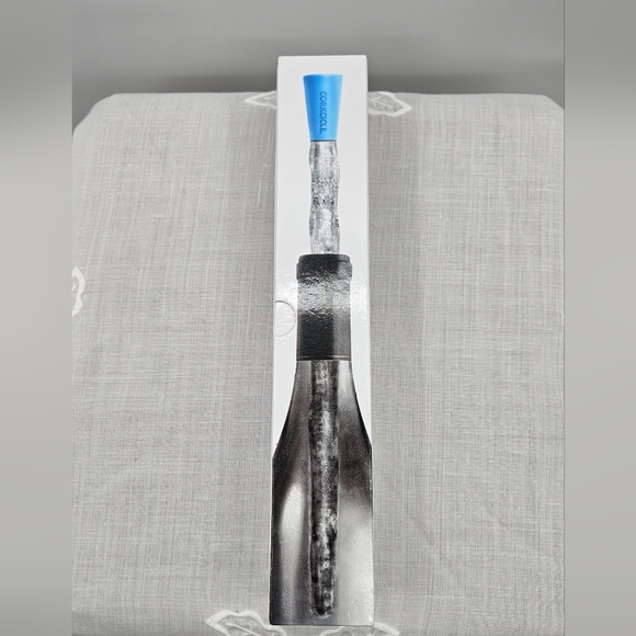 Corkcicle Color Wine Chiller with Blue Top - Picture 3 of 8